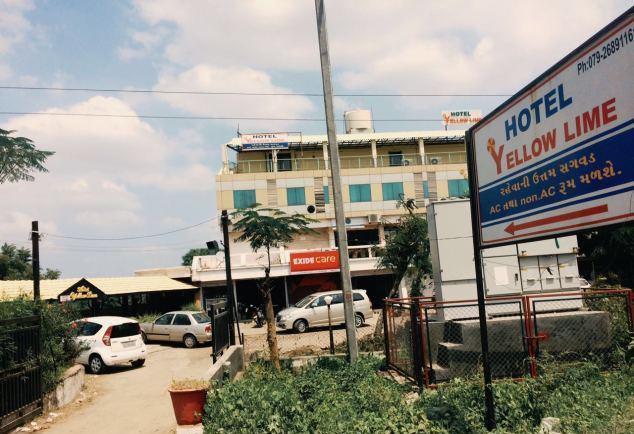 Hotel Yellow Lime Ahmedabad Buitenkant foto